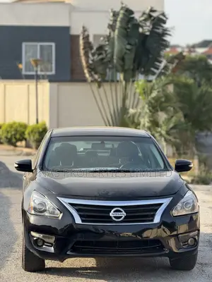Photo - Nissan Altima 2014 Black