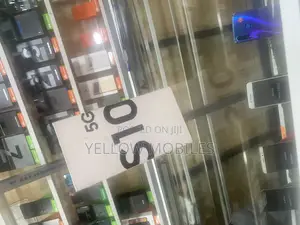 New Samsung Galaxy S10 5G 256 GB Black