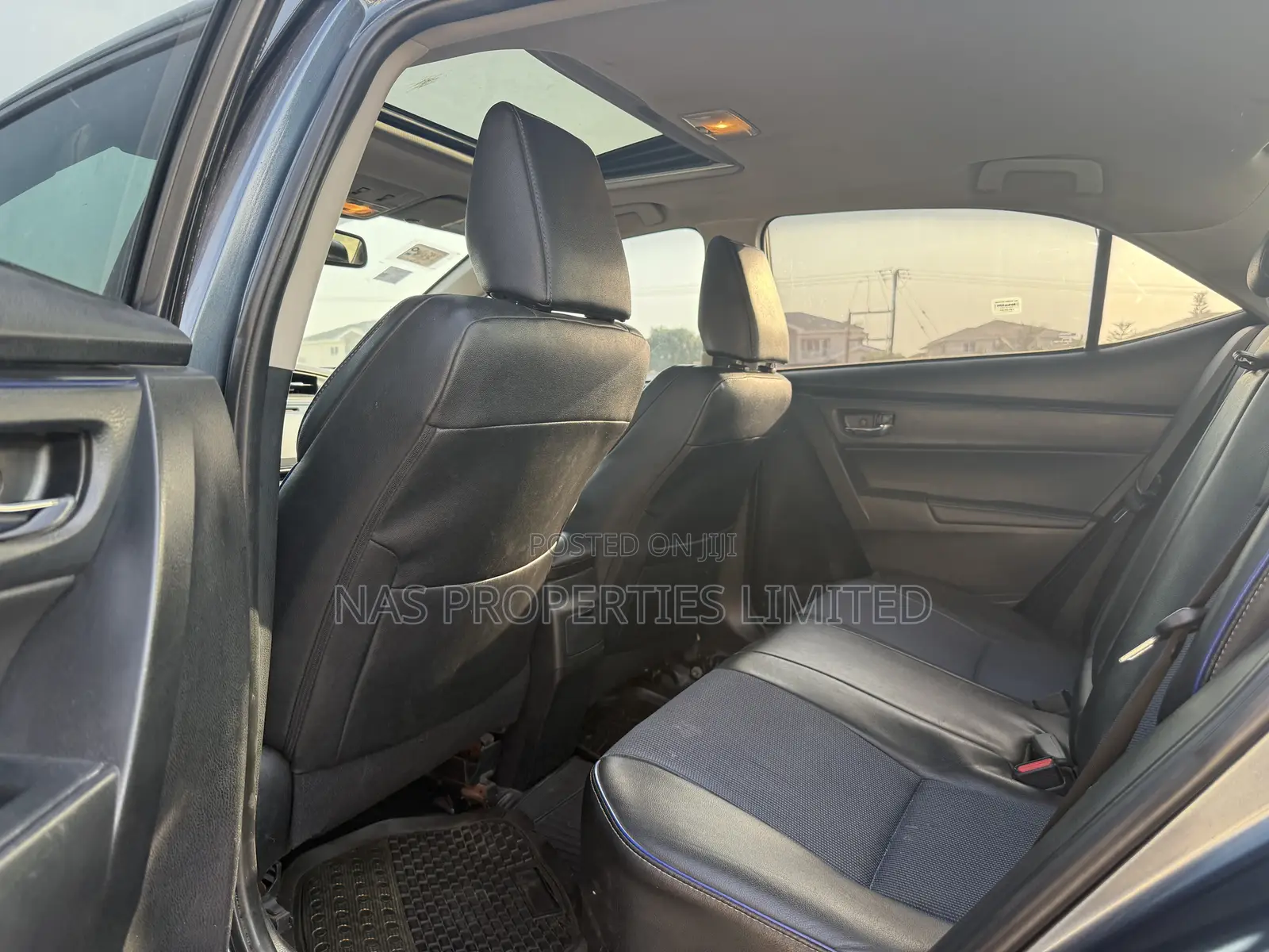 Nissan Altima 2.5 SV 4dr Sedan (2.5L 4cyl CVT) 2014 Black