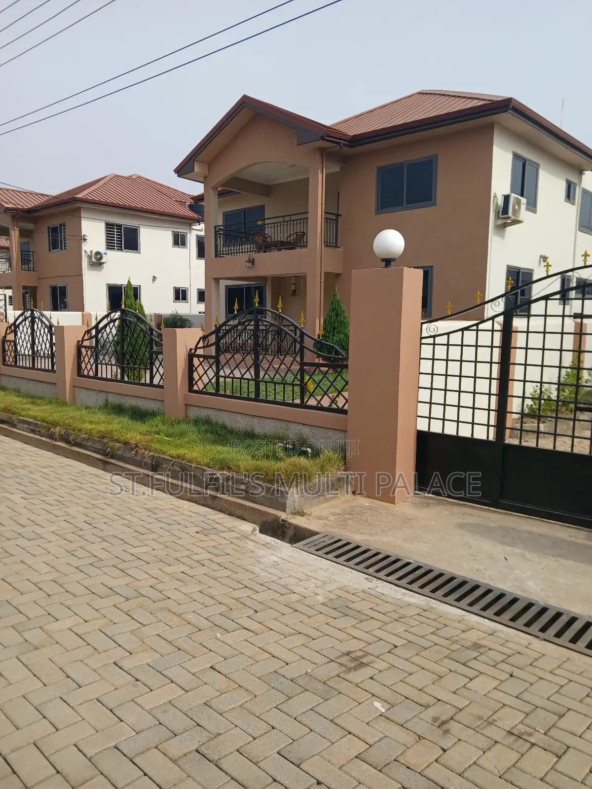 5bdrm House in Oyarifa for sale
