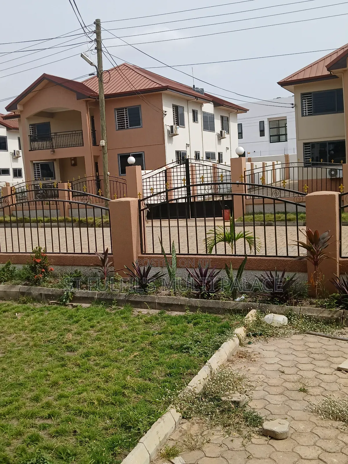 5bdrm House in Oyarifa for sale