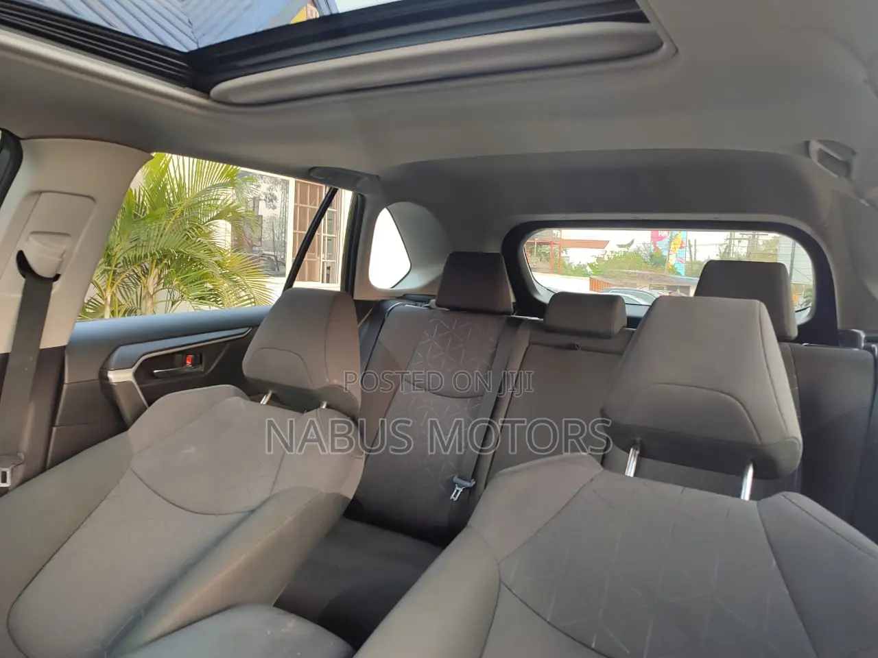 Toyota RAV4 XLE AWD 2020 Gray