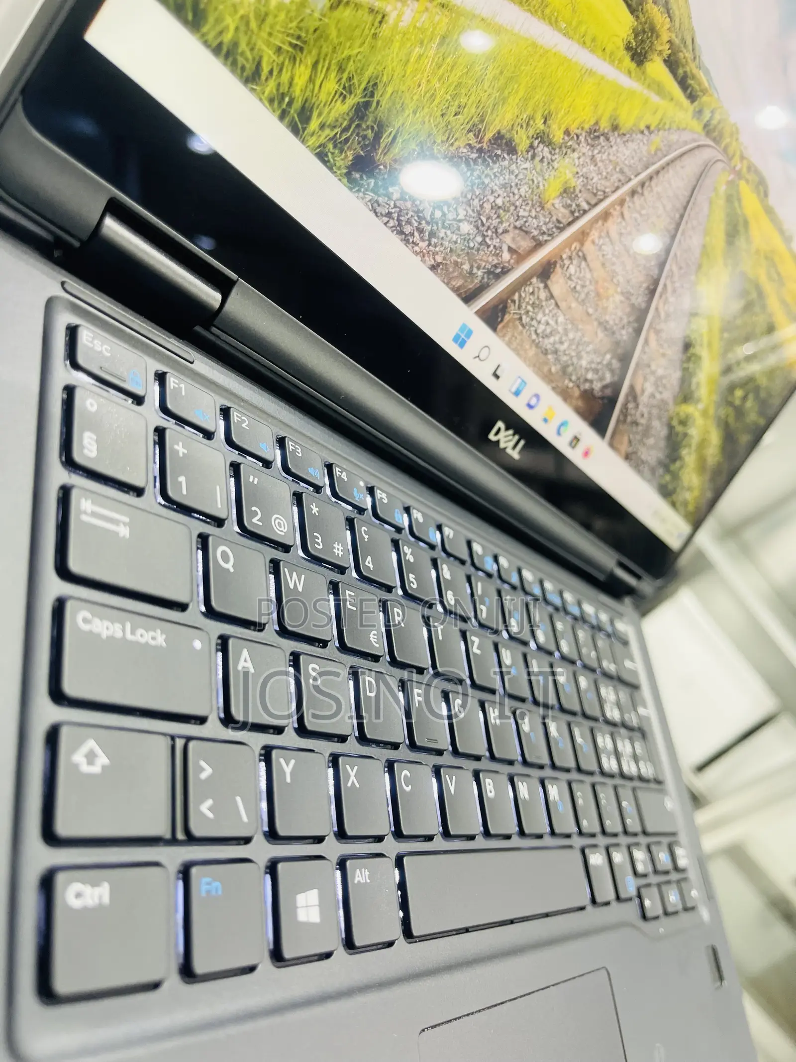 Laptop Dell Latitude 7390 8GB Intel Core i5 SSD 256GB