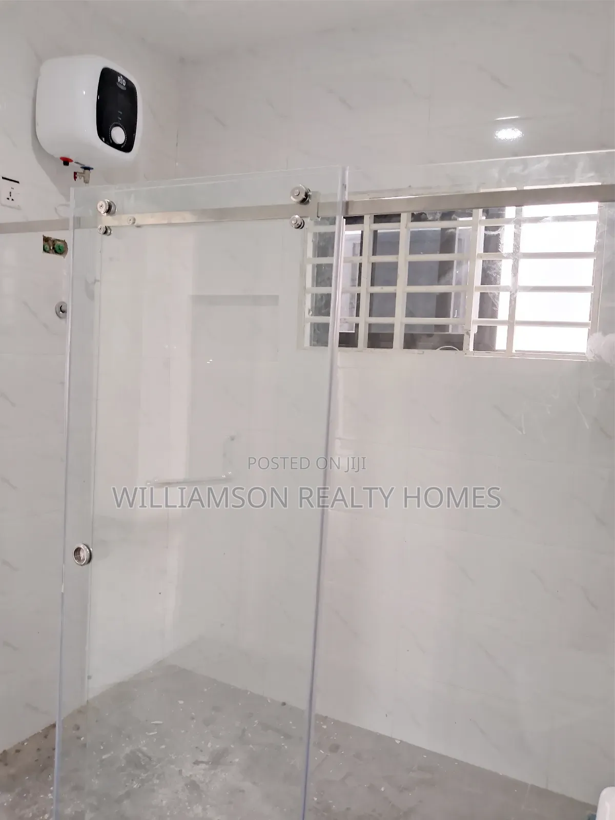 4bdrm Duplex in Hfc Estate Area, Spintex for sale