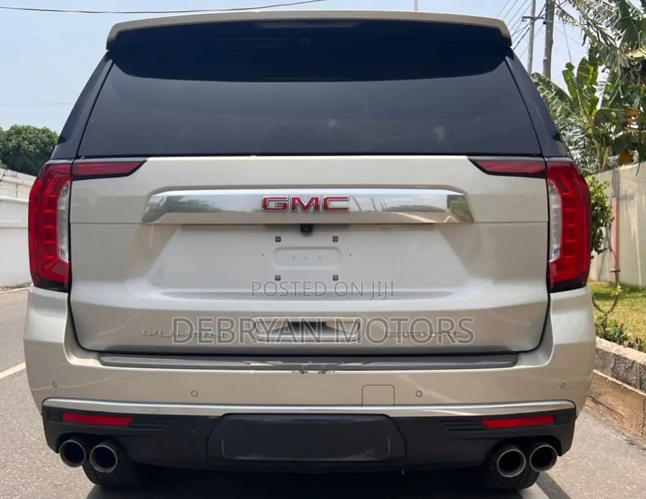 GMC Yukon 2023 Gold