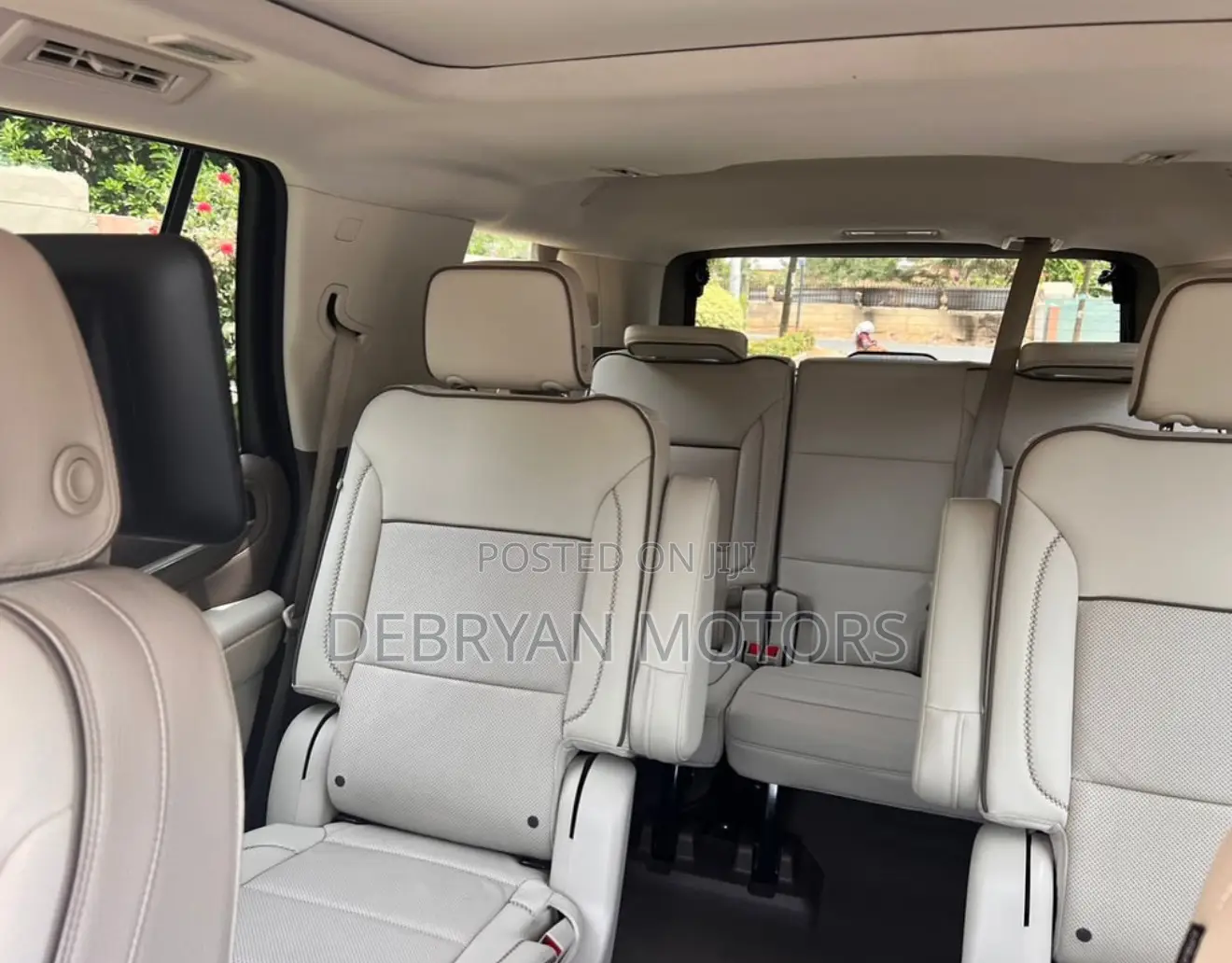 GMC Yukon 2023 Gold