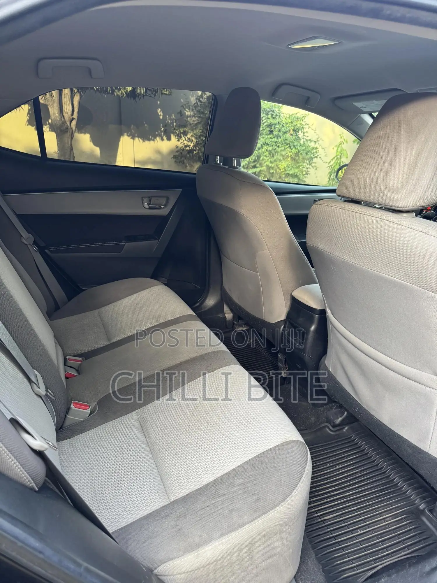 Toyota Corolla LE Eco (1.8L 4cyl 2A) 2018 Black
