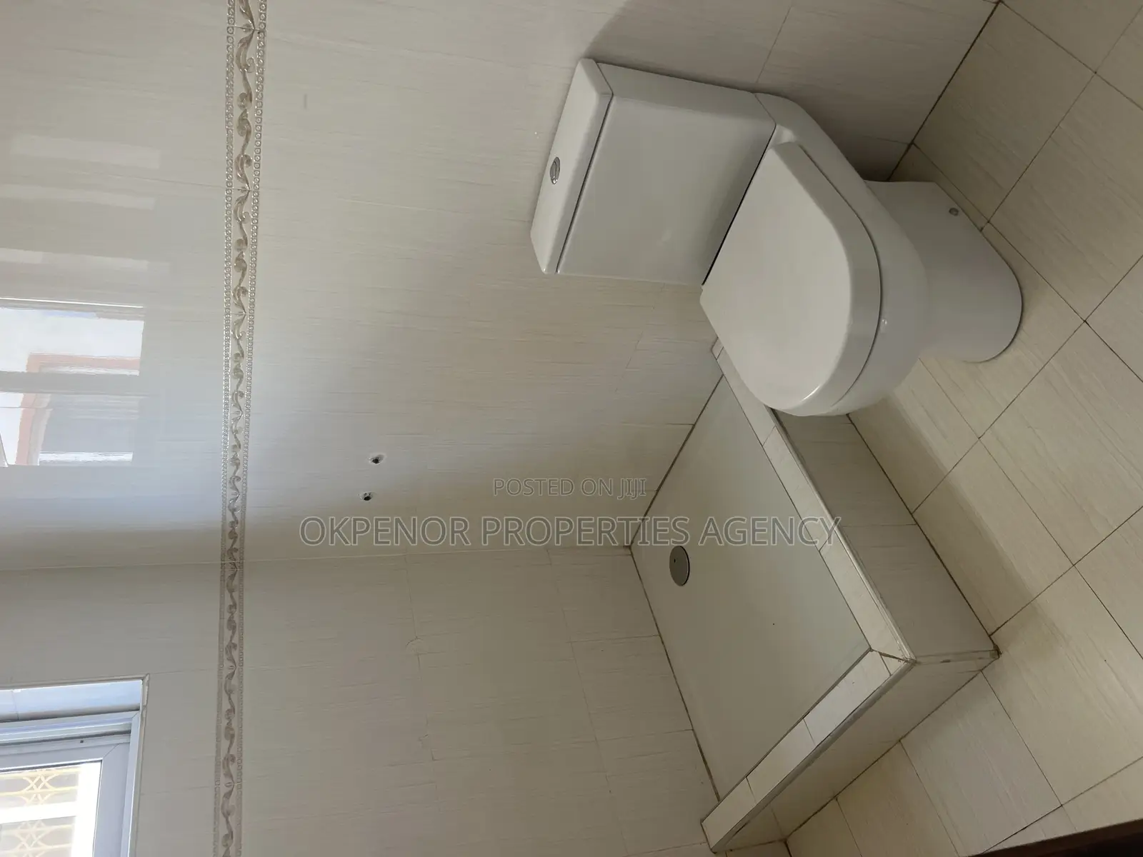 5bdrm House in Myron Estate, Tema Metropolitan for sale