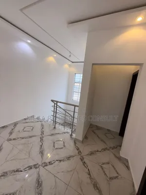 3bdrm House in Ashaley Botwe for sale