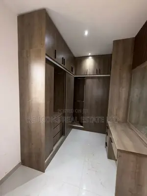 4bdrm Duplex in De-Icons Real Estate for sale