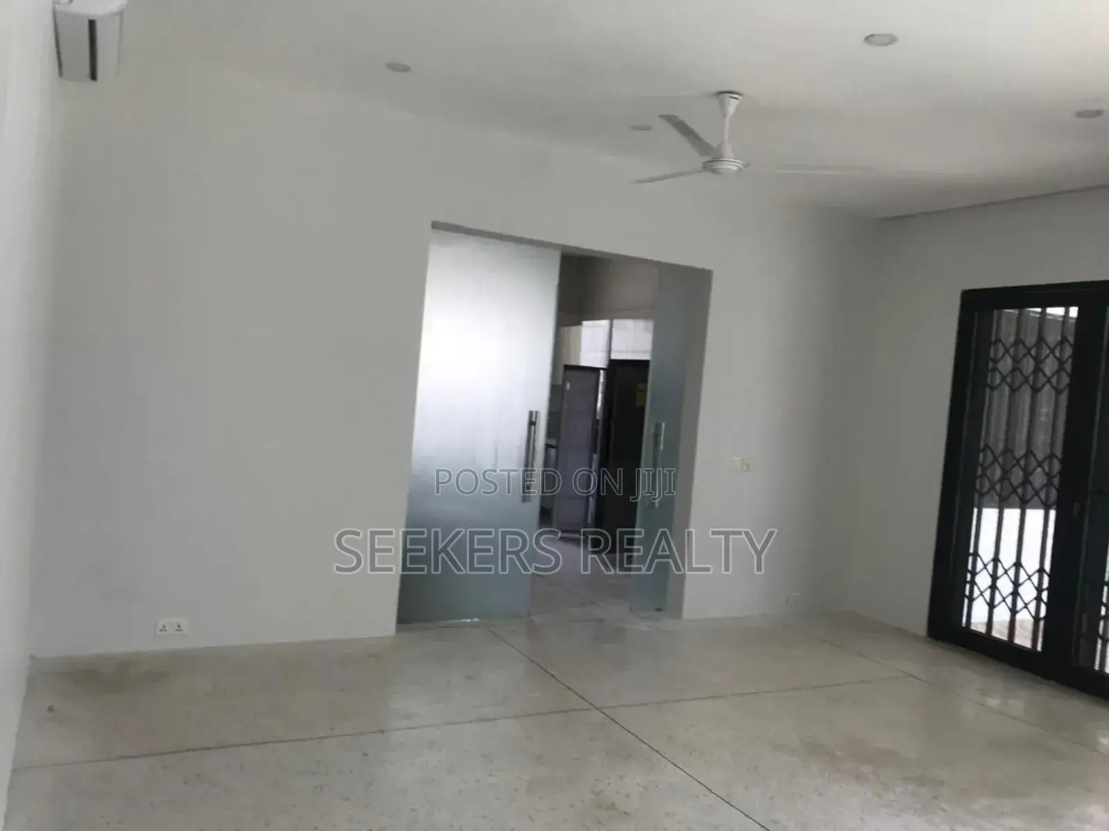5bdrm House in Seekers Realty, Cantonments for rent