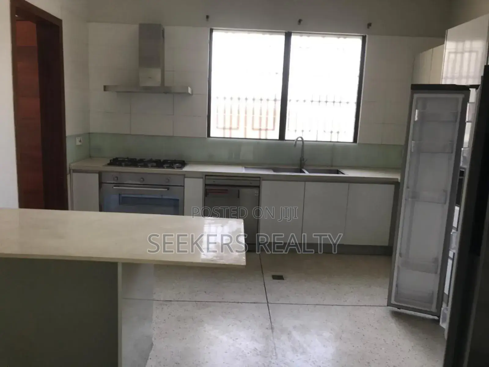5bdrm House in Seekers Realty, Cantonments for rent