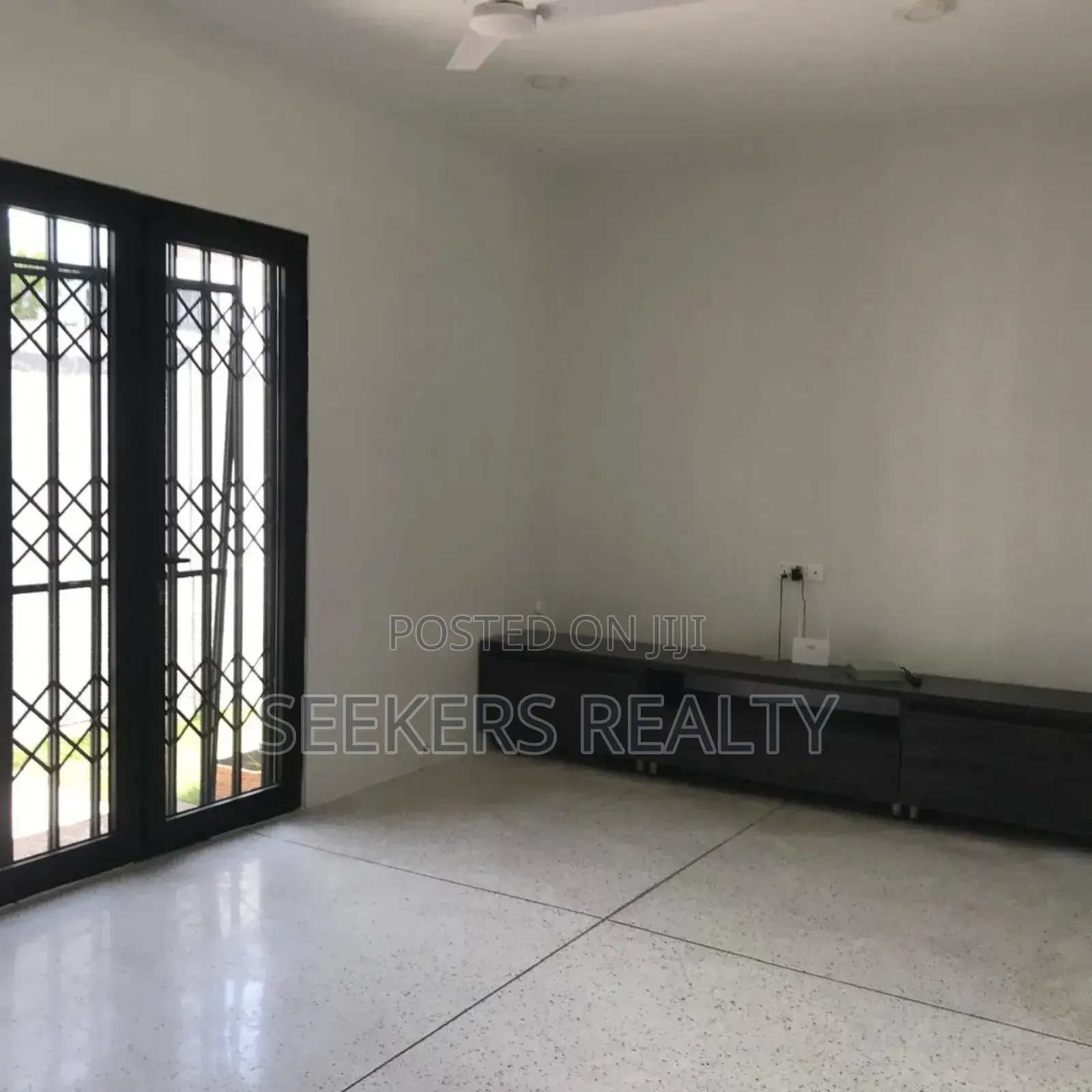 5bdrm House in Seekers Realty, Cantonments for rent