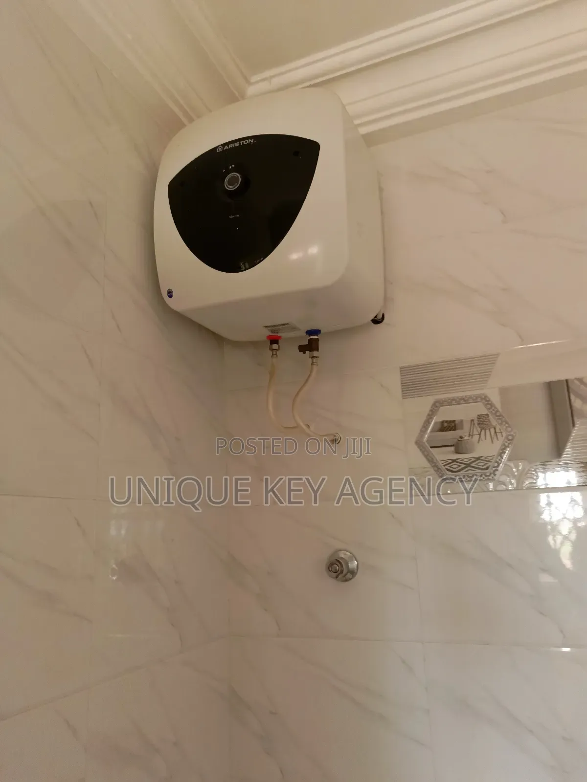 3bdrm Apartment in Unique Key Agency, North Legon for rent