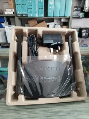 Hikvision 300mbps Wireless Router 5dbi High Gain Wr3n