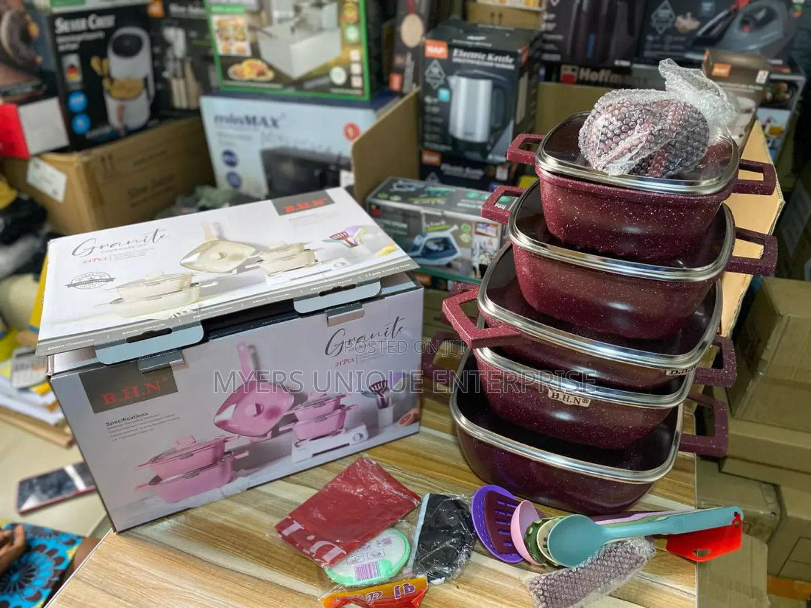 Multifunctional 12 Pieces B.H.N Granite Cookware Set.