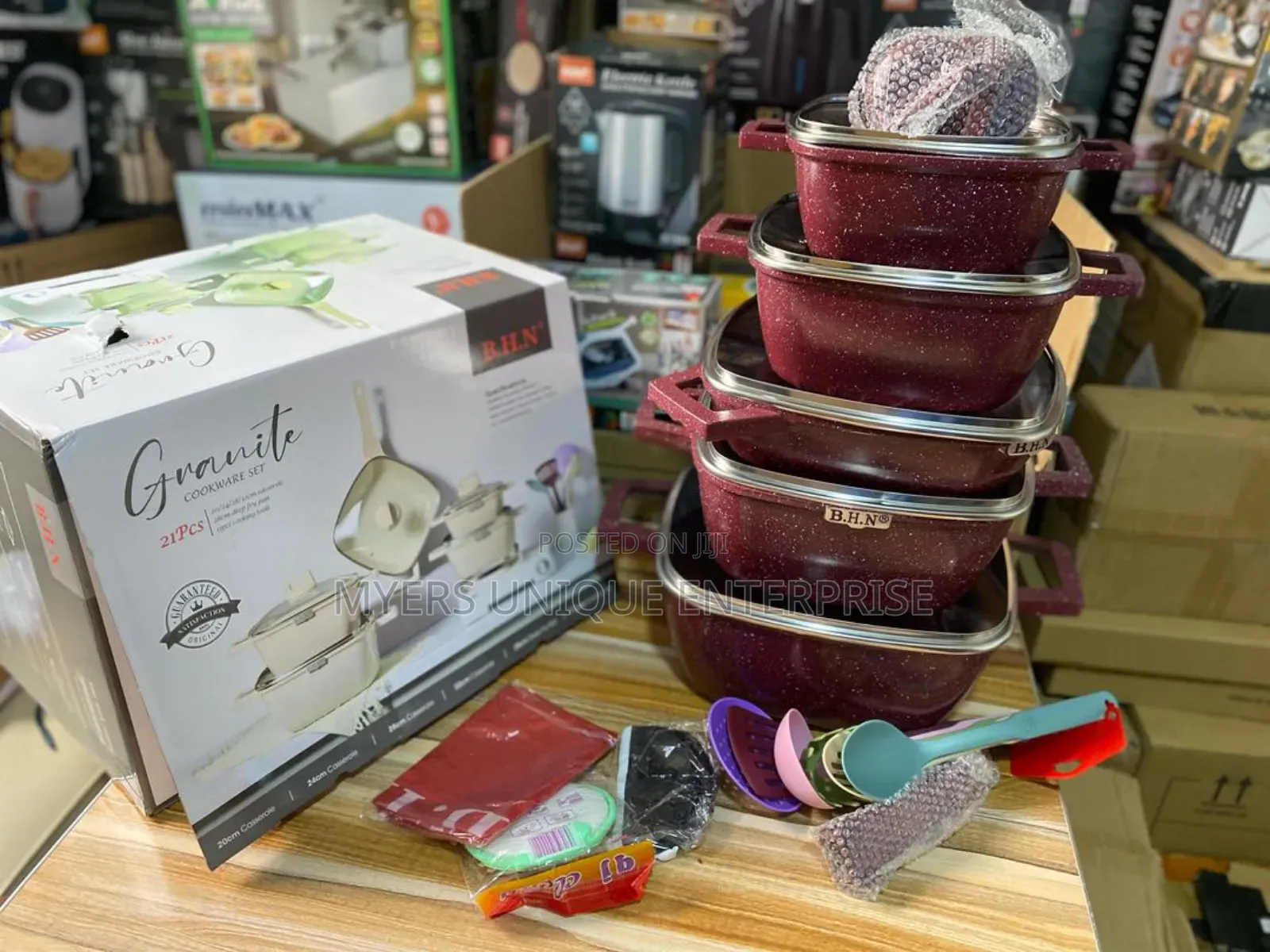 Neatly Sealed 21pcs Non-Stick Granite Cookware Set.