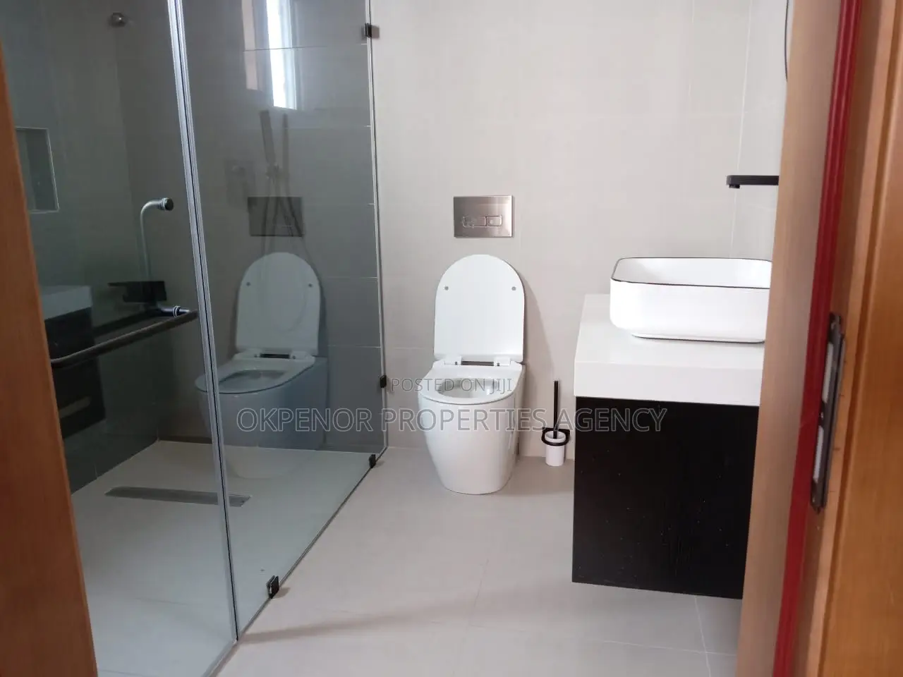 4bdrm House in Spintex, Accra Metropolitan for sale