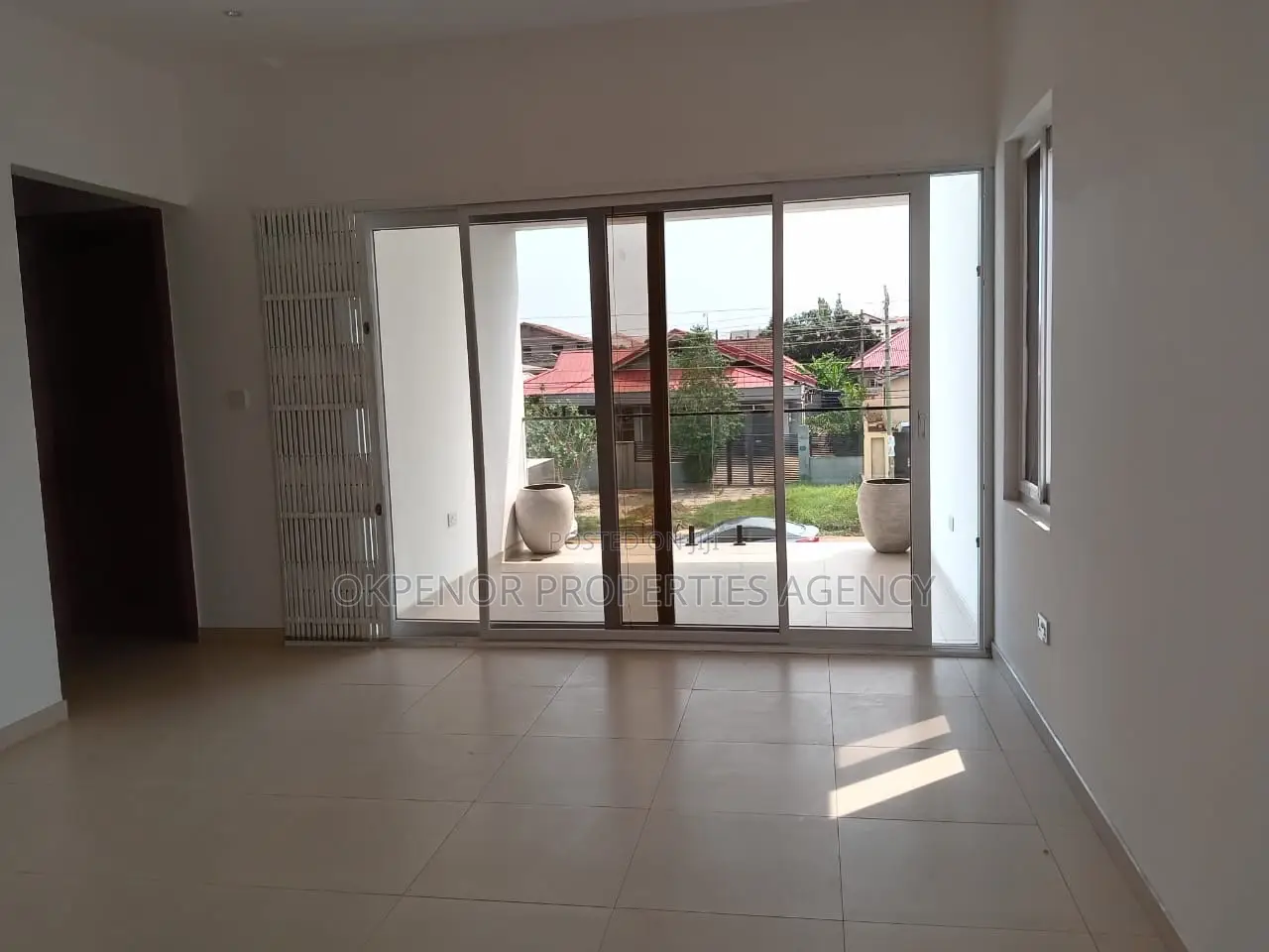 4bdrm House in Spintex, Accra Metropolitan for sale