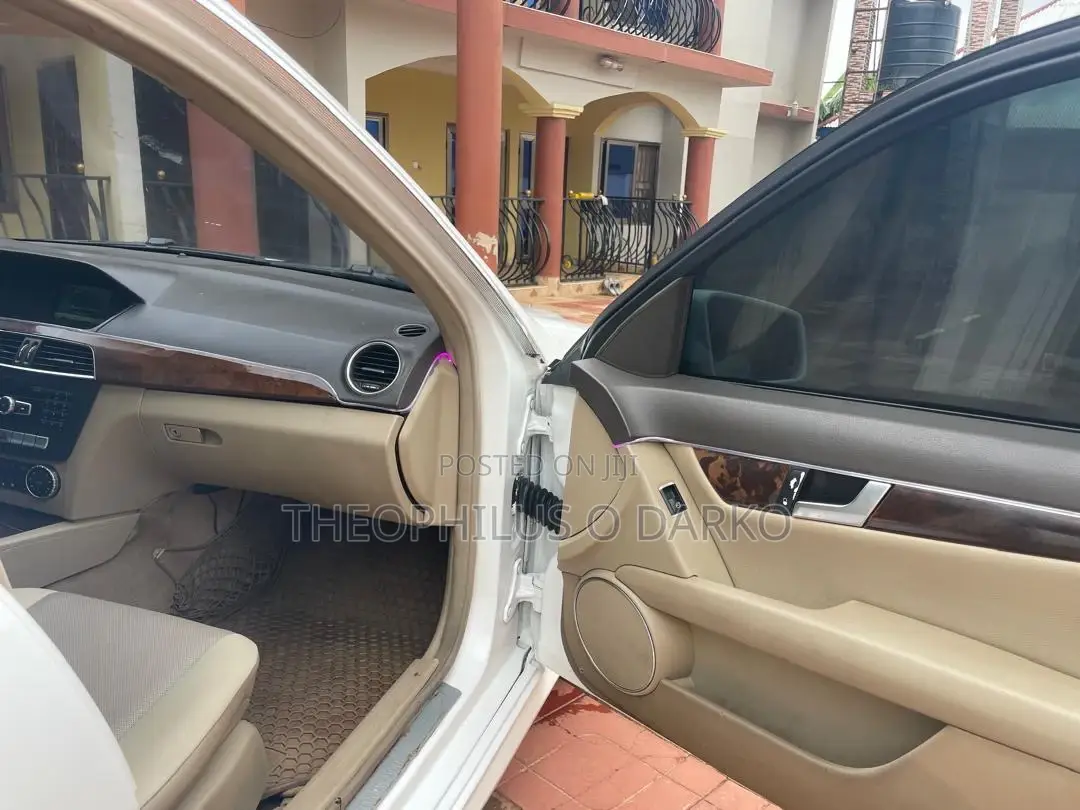 Mercedes-Benz C250 2014 White