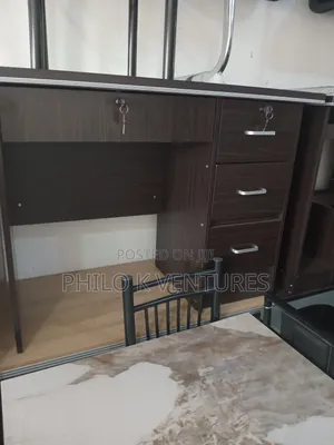 Task Management Desk