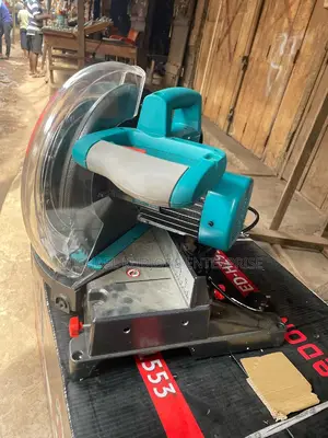 Cutting Machine/Mitre Saw