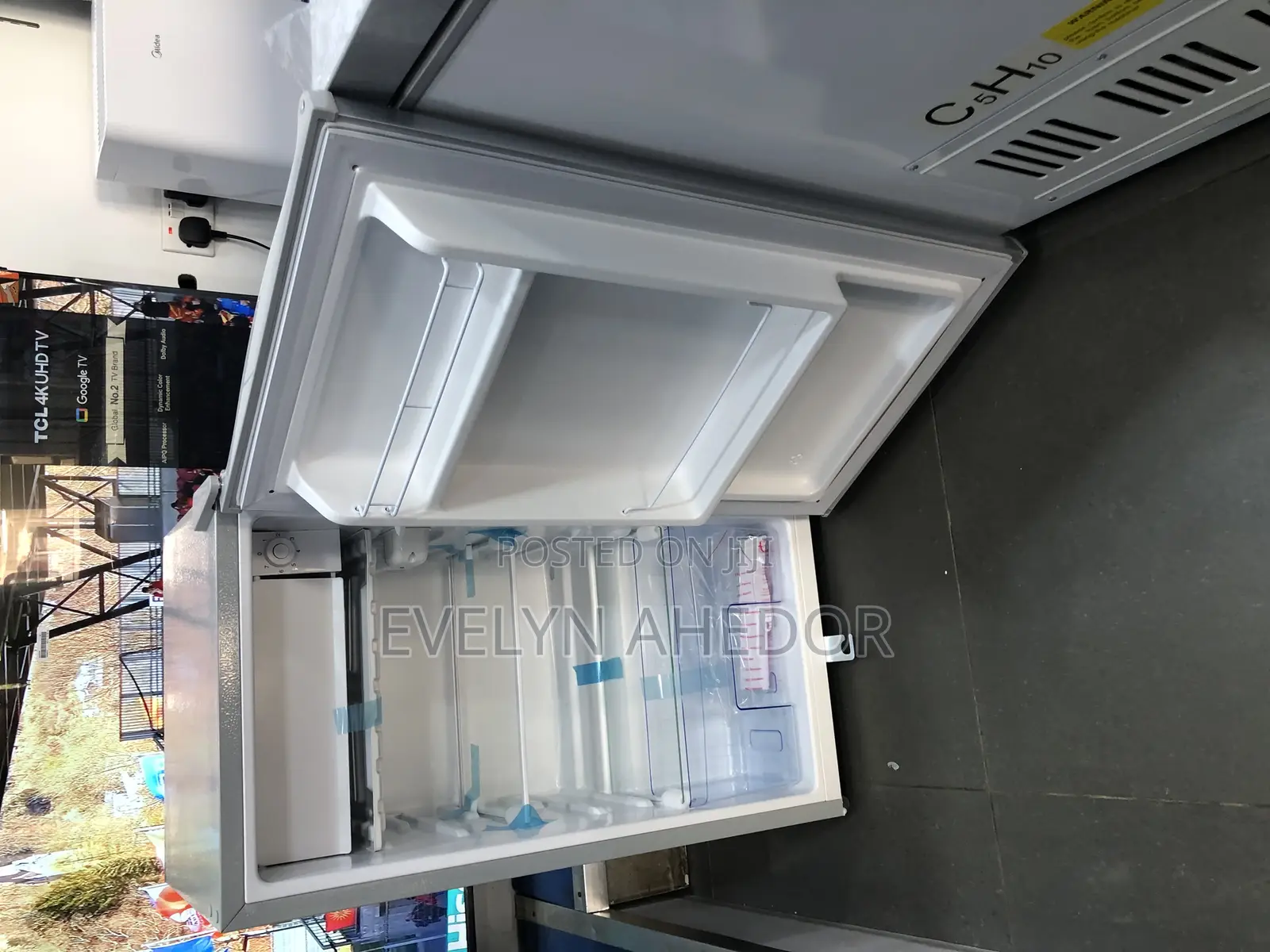 Affordable Galaxy Table Top Fridge 80 Liters