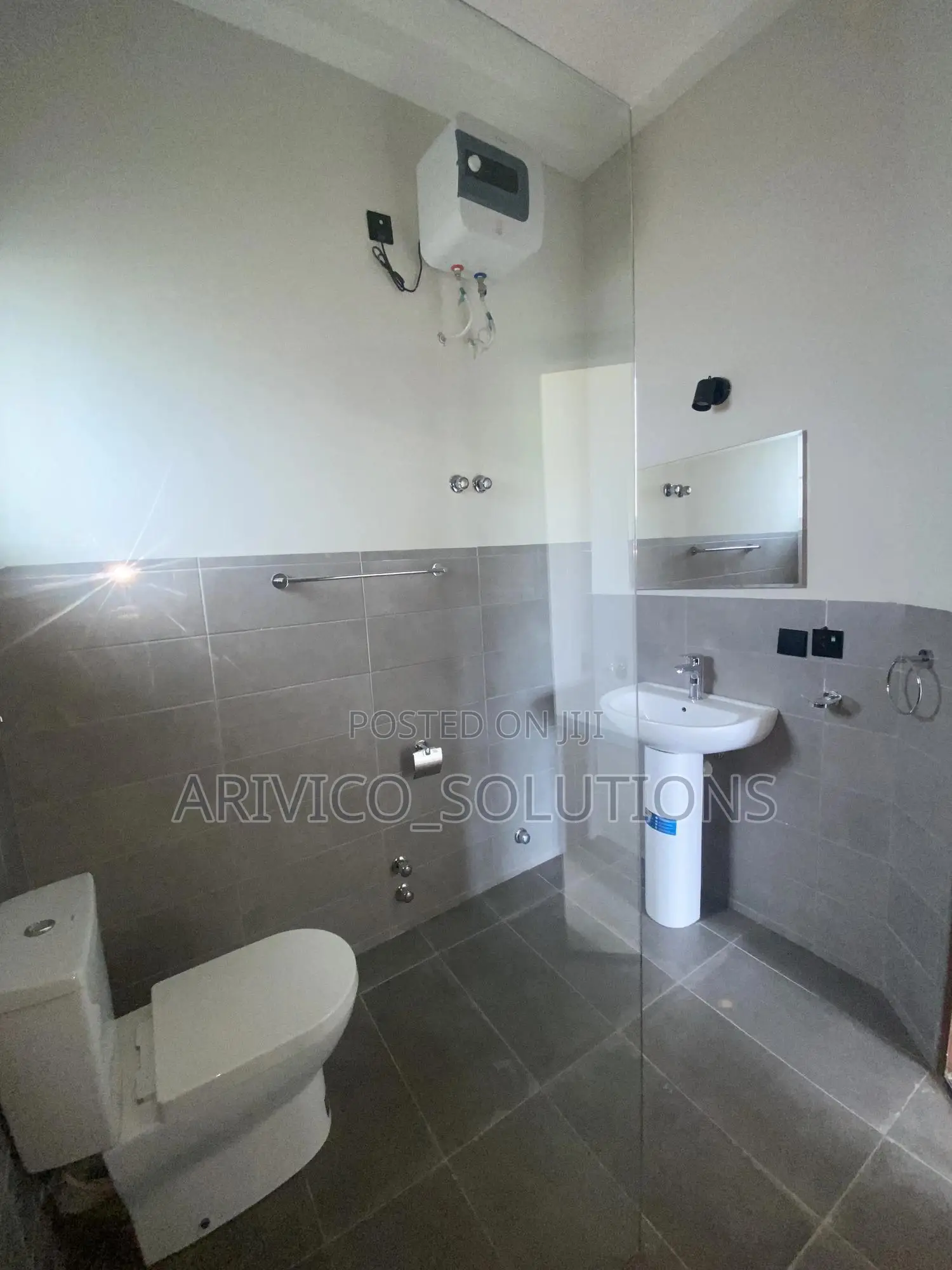 3bdrm Townhouse / Terrace in Community 6, Tema Metropolitan for rent