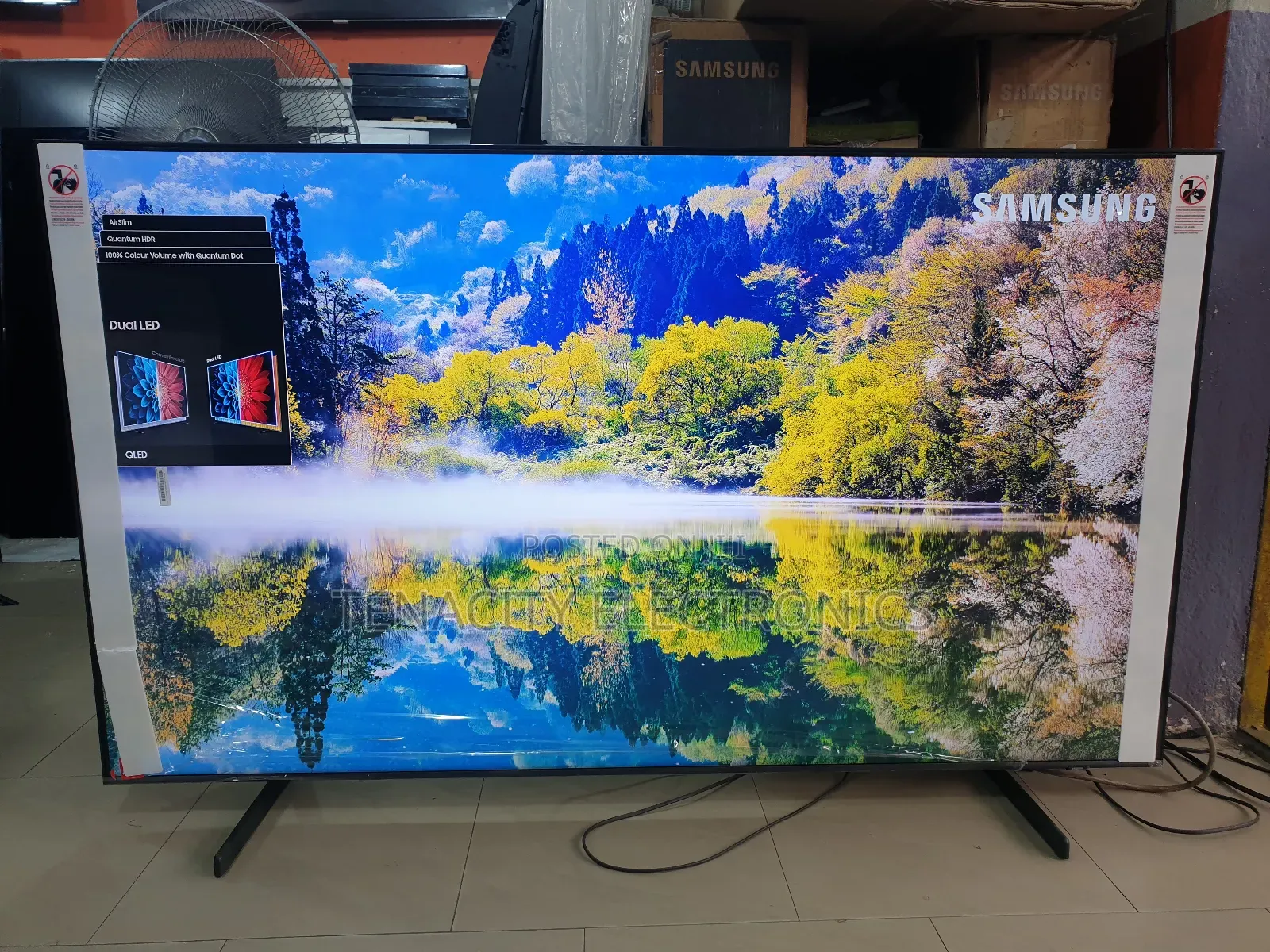 New 65"Airslim Qled Samsung Uhd HDR Smart Satellite Tv