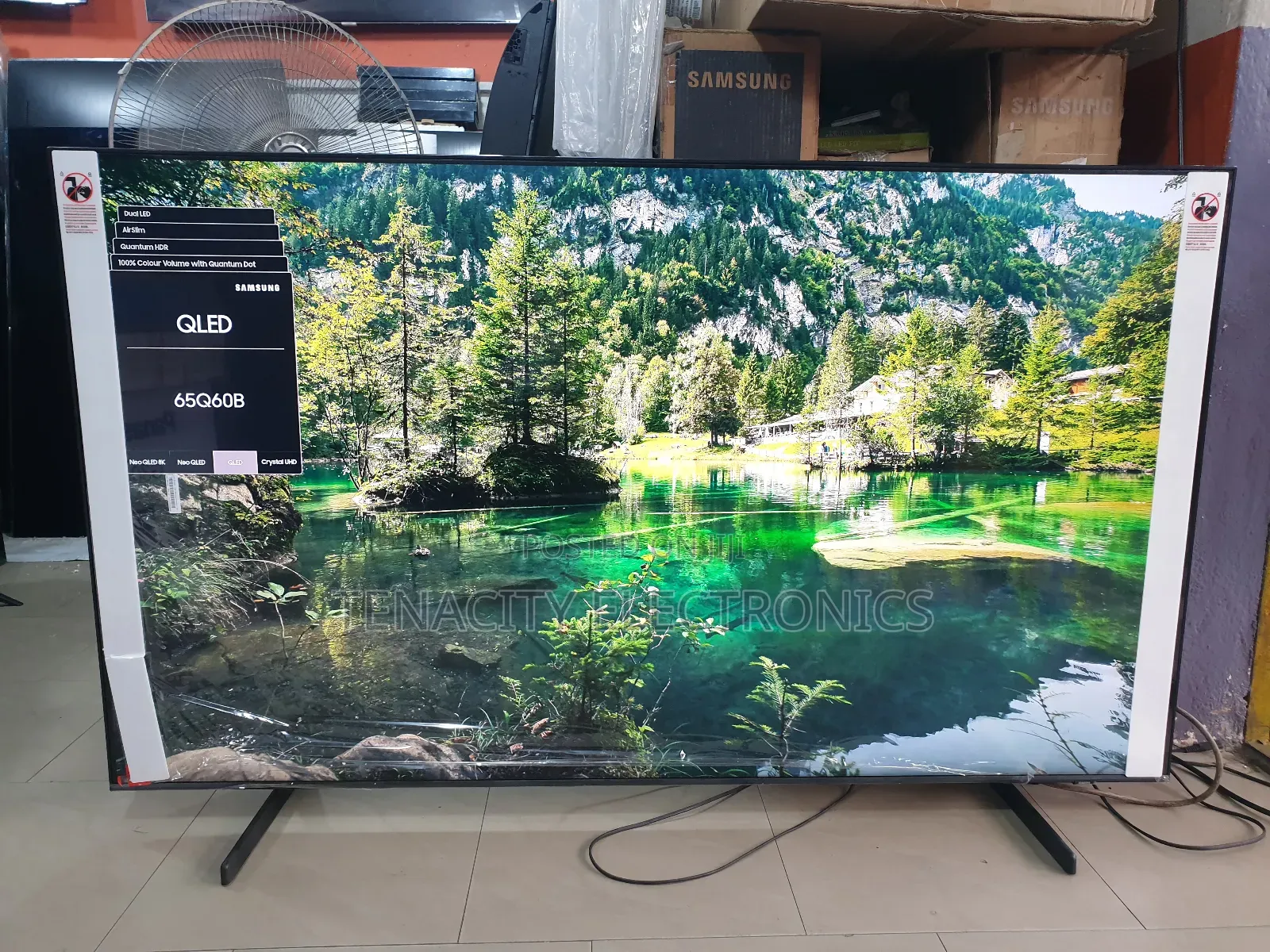 New 65"Airslim Qled Samsung Uhd HDR Smart Satellite Tv