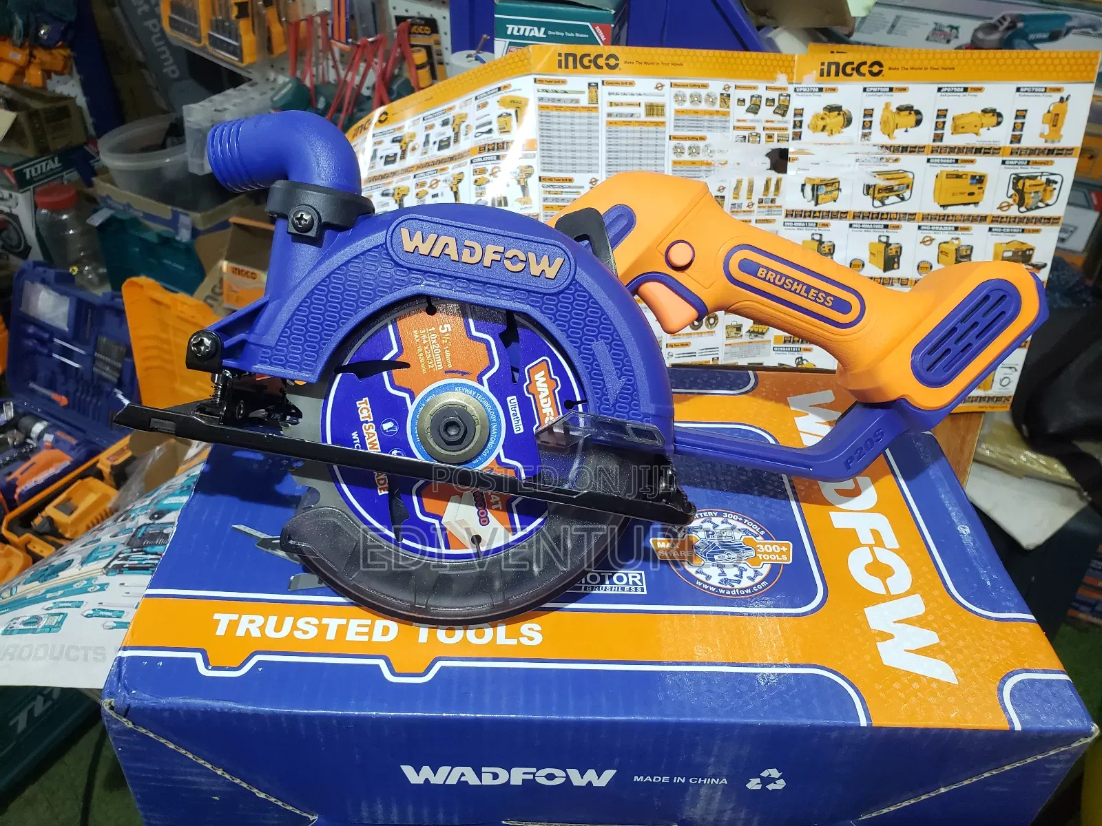 Wlwp5631. Wadfow Cordless Circular Saw 51⁄2 " 20v