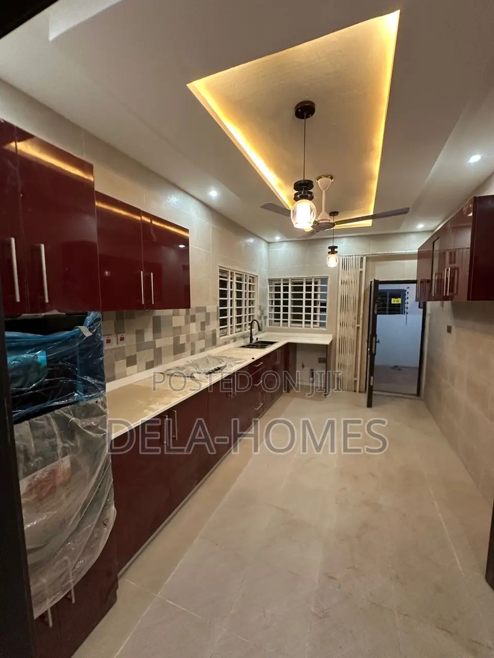 3bdrm Mansion in Lakeside Estate, Ashaley Botwe for sale