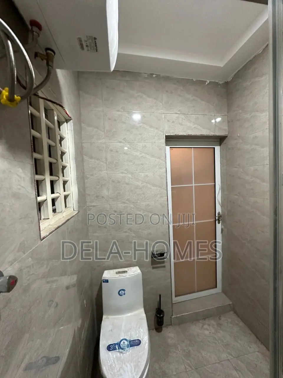 3bdrm Mansion in Lakeside Estate, Ashaley Botwe for sale