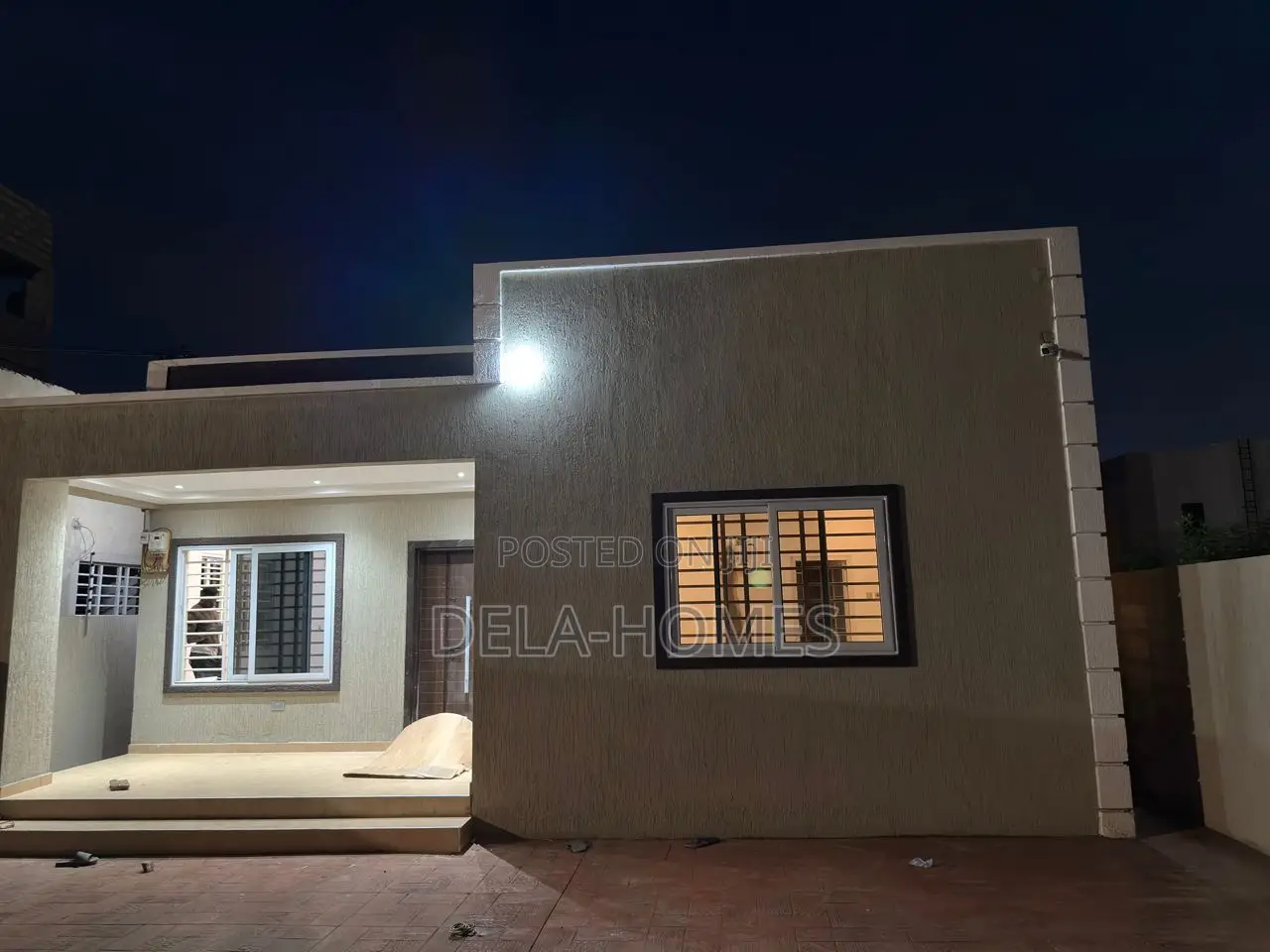 3bdrm Mansion in Lakeside Estate, Ashaley Botwe for sale