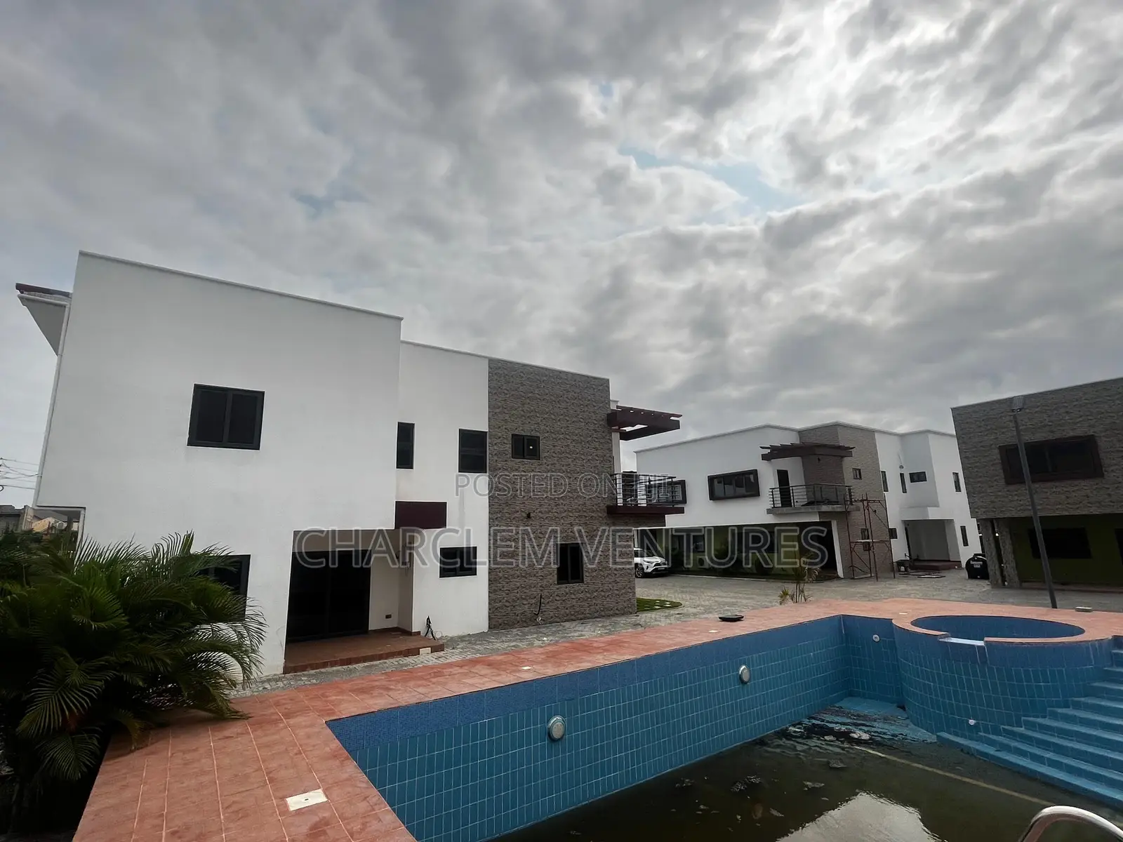 3bdrm Townhouse / Terrace in Charclem Ventures, East Legon for rent
