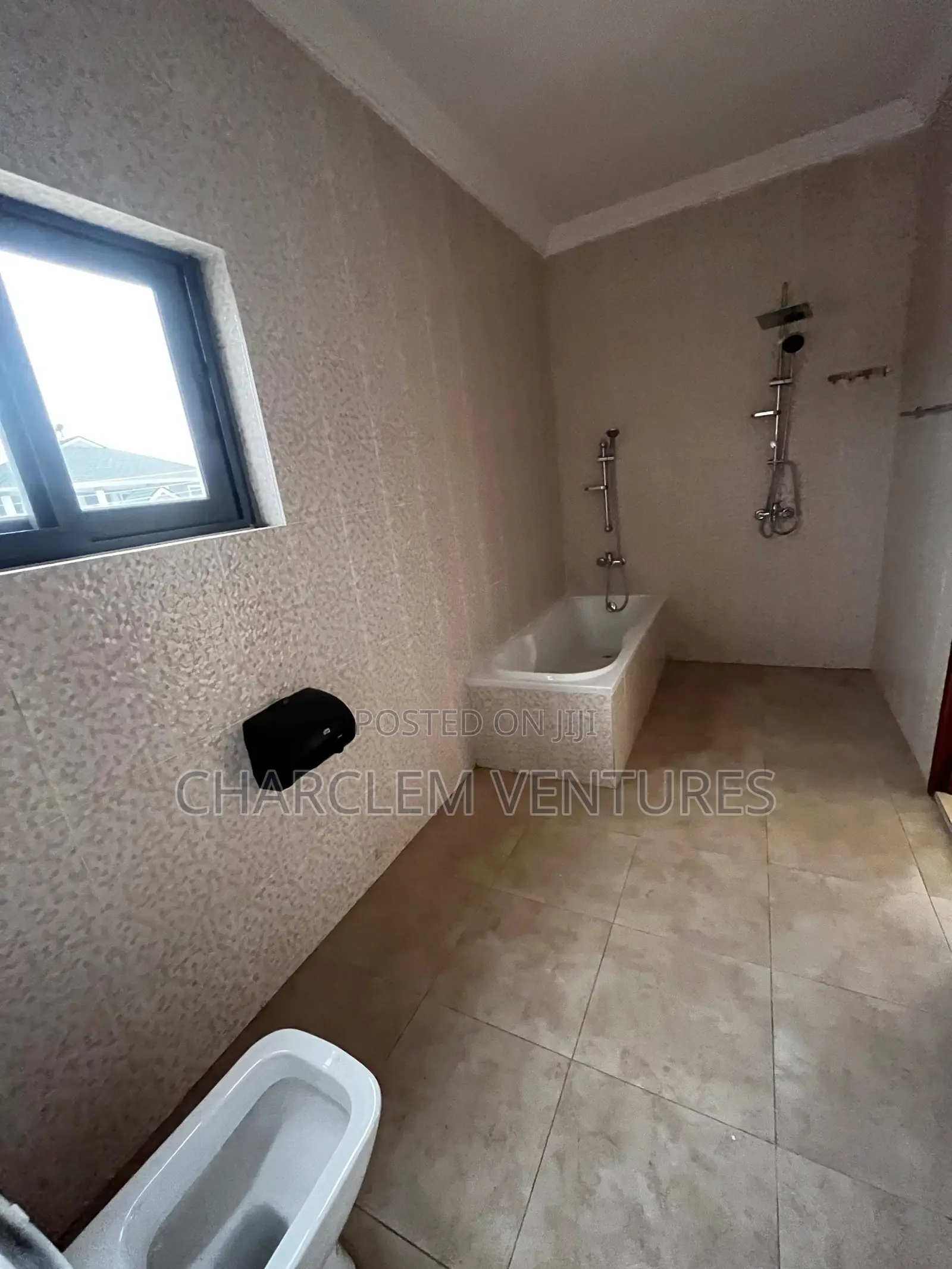 3bdrm Townhouse / Terrace in Charclem Ventures, East Legon for rent