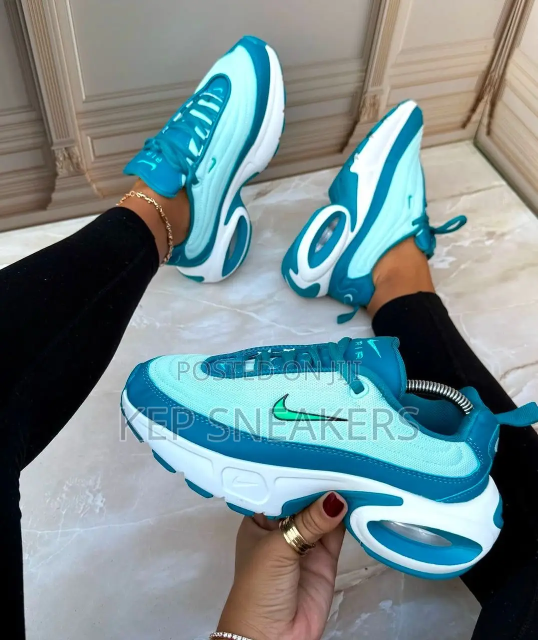 Airmax Portal “Blue Light”