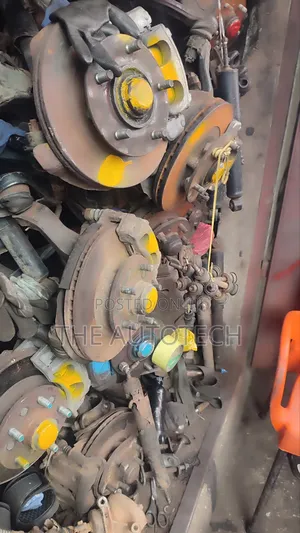 Photo - Hyundai Grace H100 Hub