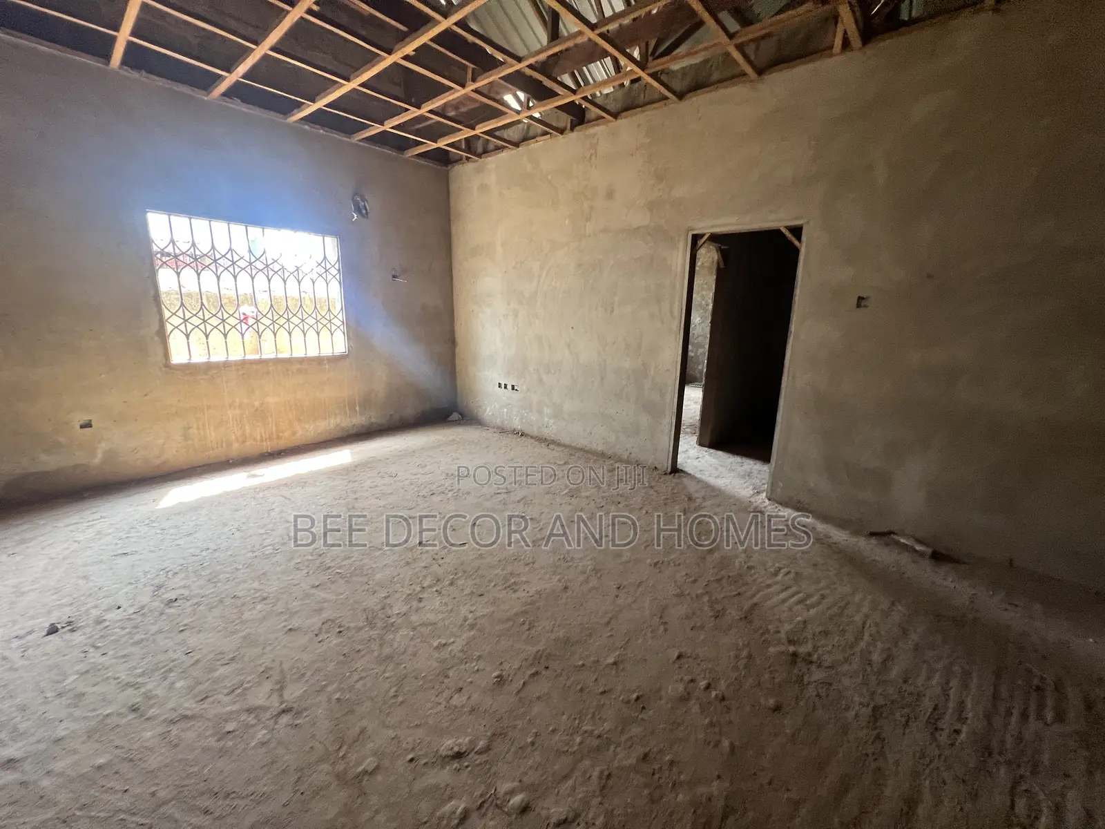 7bdrm House in Bee Decor & Homes, Oyarifa for sale