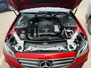 Mercedes-Benz E300 2019 Red