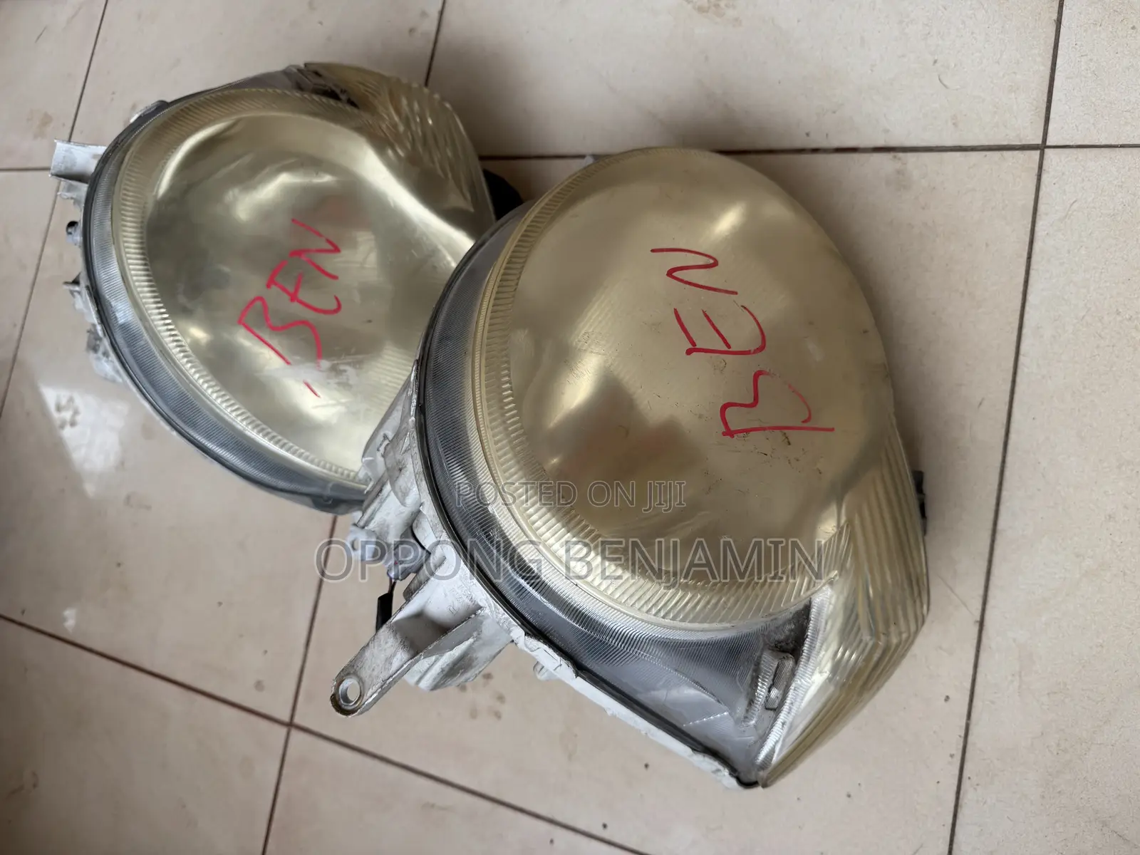 Toyota Sienta Headlights