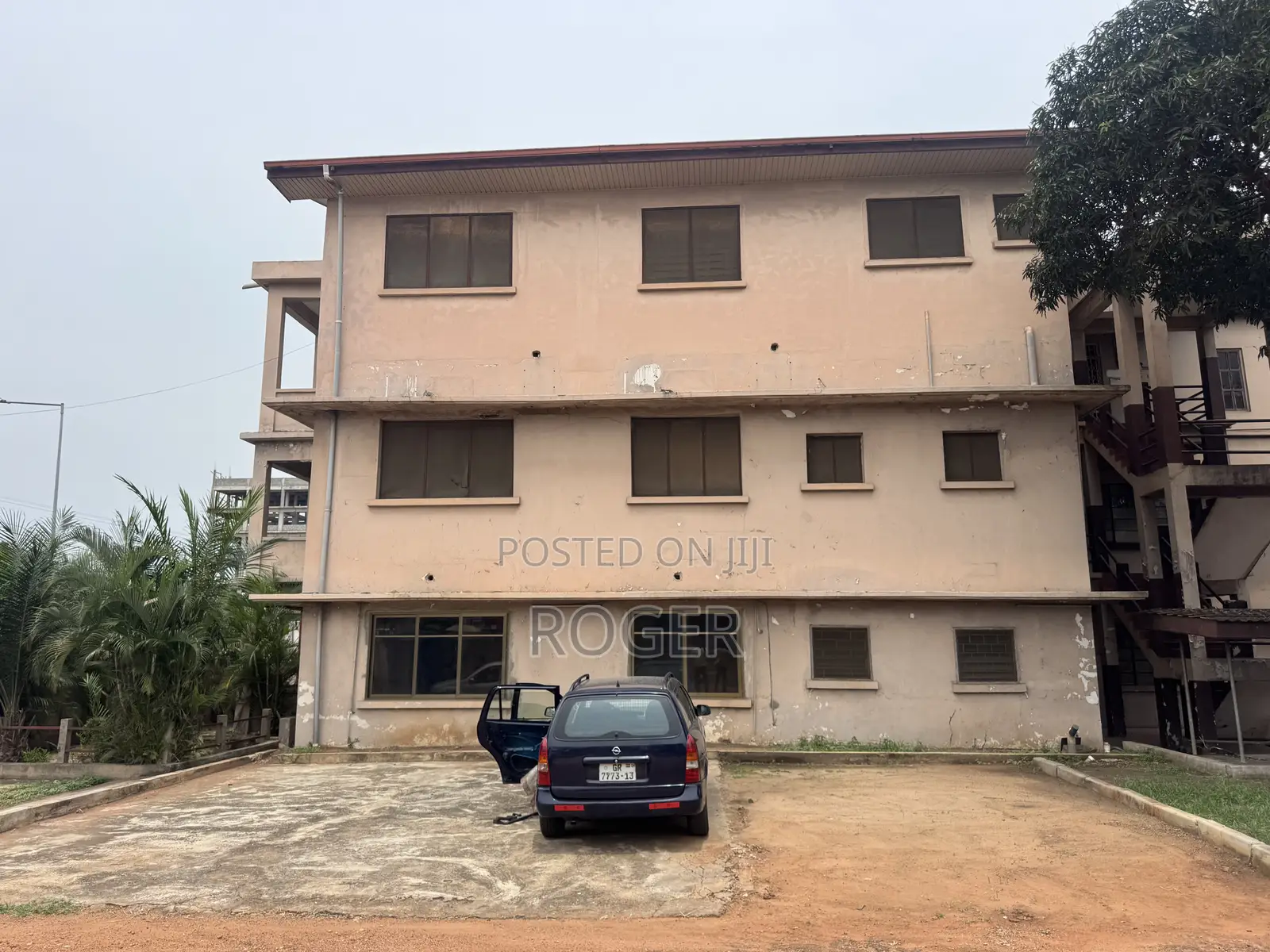 1acre Land With an Apartment for Sale at Tesano