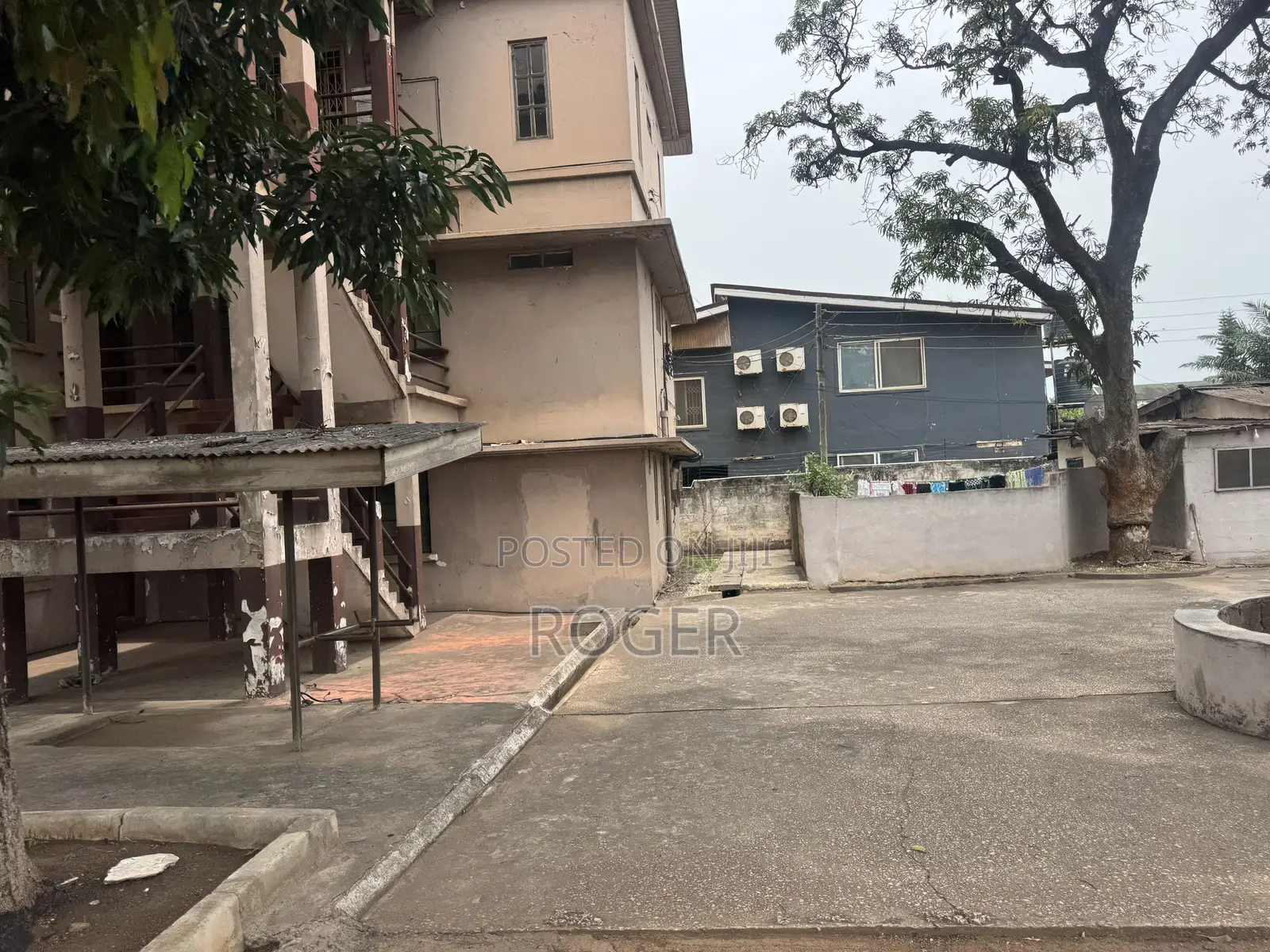 1acre Land With an Apartment for Sale at Tesano