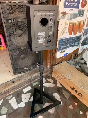 1pair of Yamaha Hs5 Ii Studio Monitors