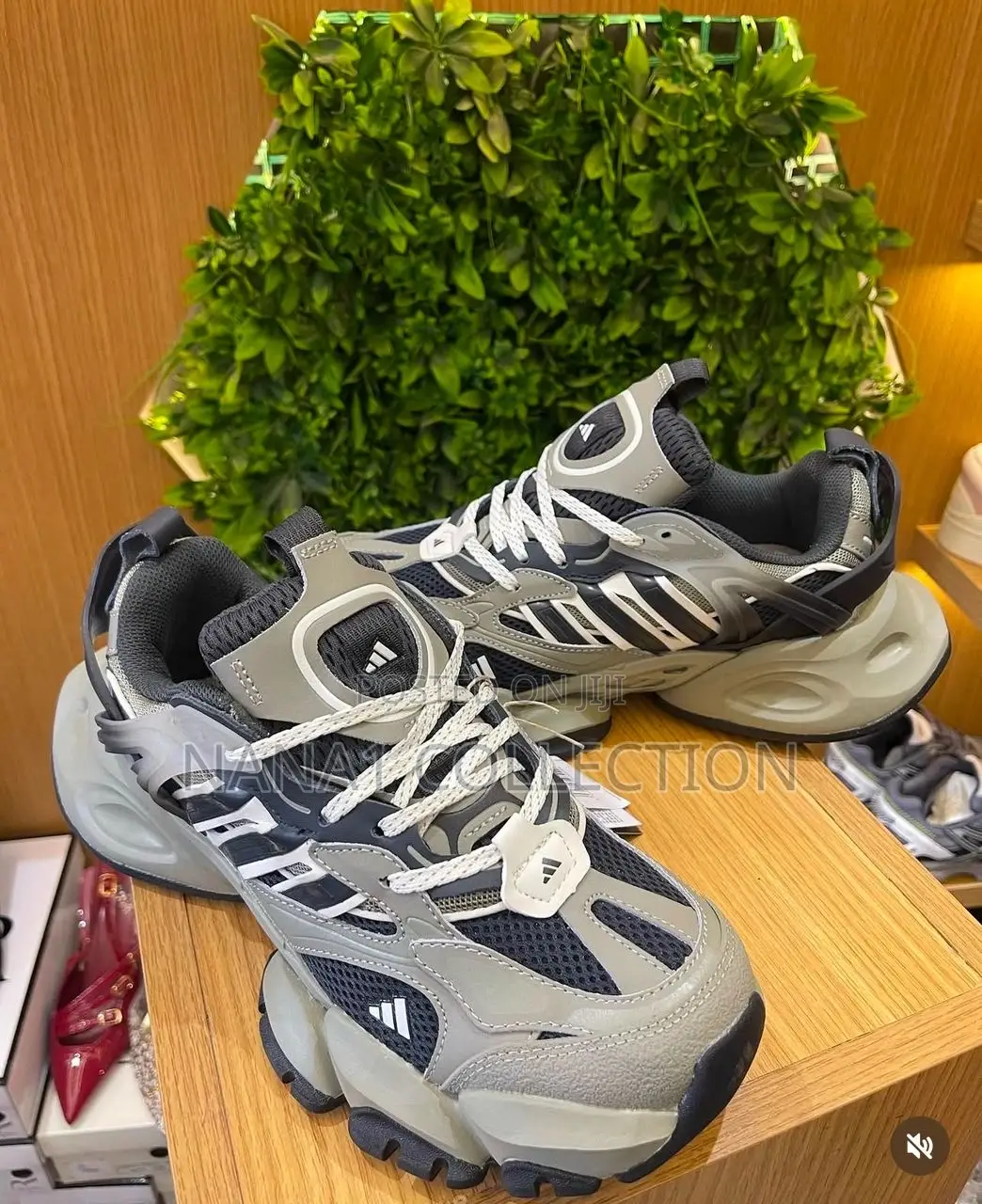 Adidas XLG Runner Deluxe Grey