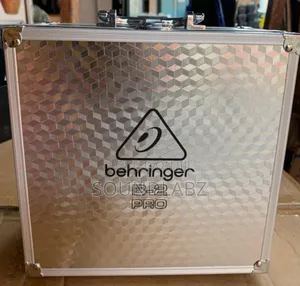 Behringer B-2 Pro Dual-Diaphragm Studio Condenser Microphone