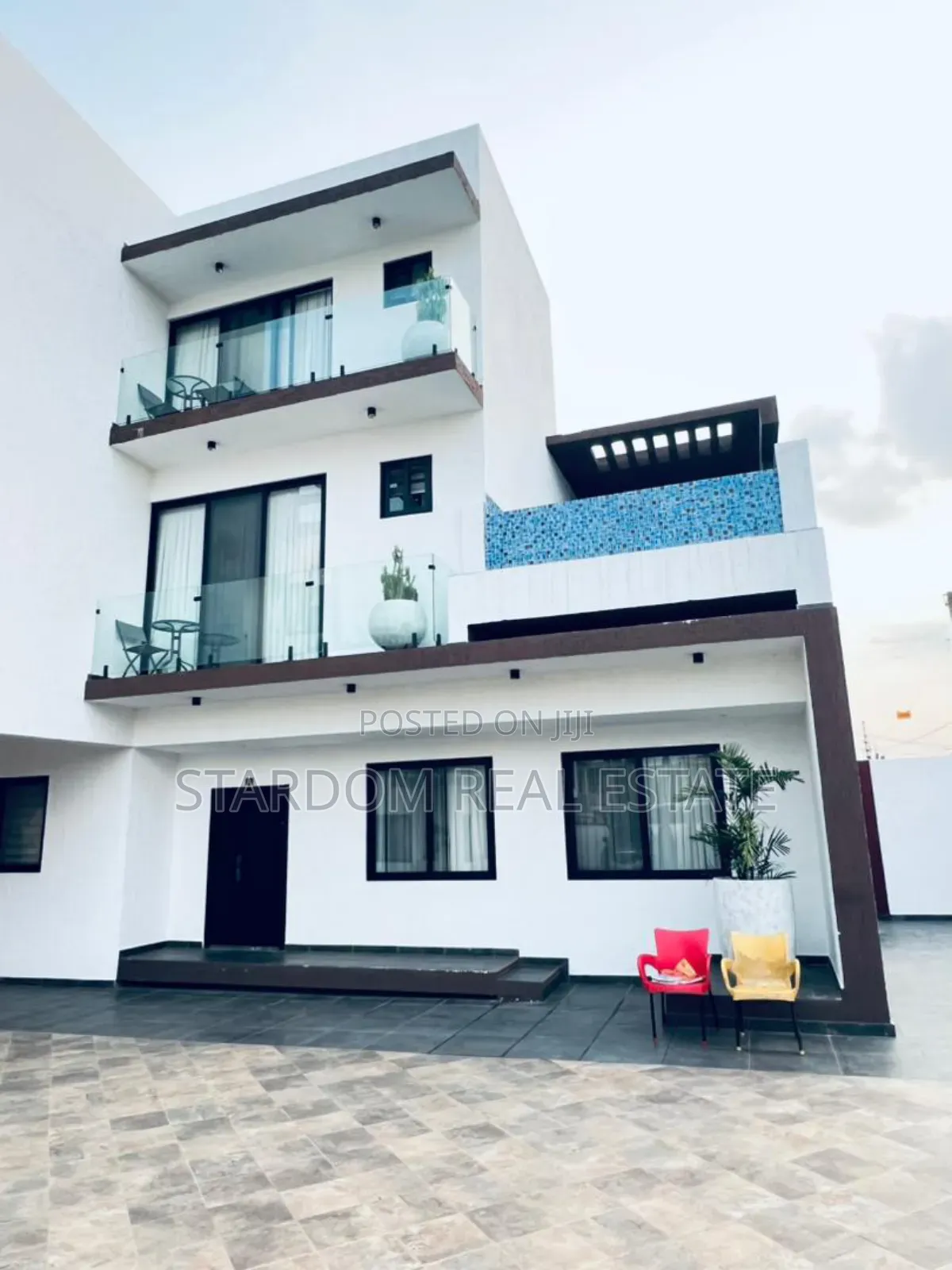 Furnished 4bdrm Townhouse / Terrace in Adjiriganor for rent