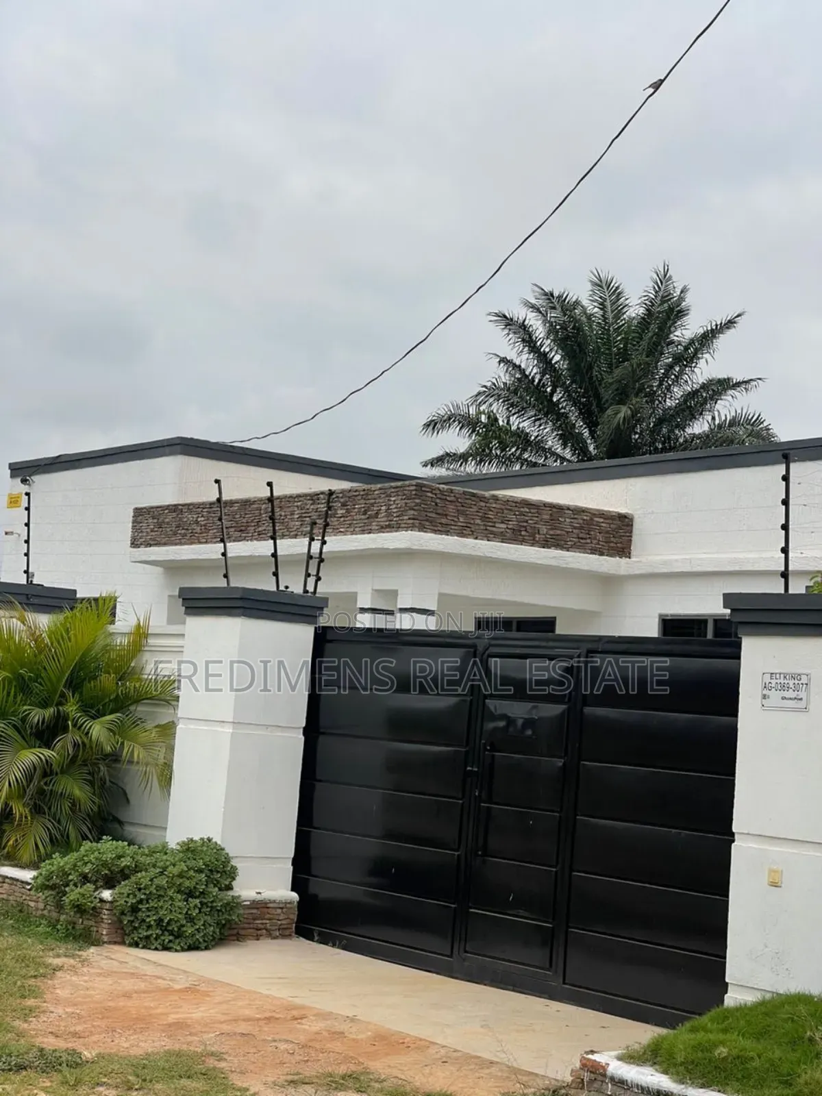 Furnished 5bdrm House in Fredimens Real, Kumasi Metropolitan for sale