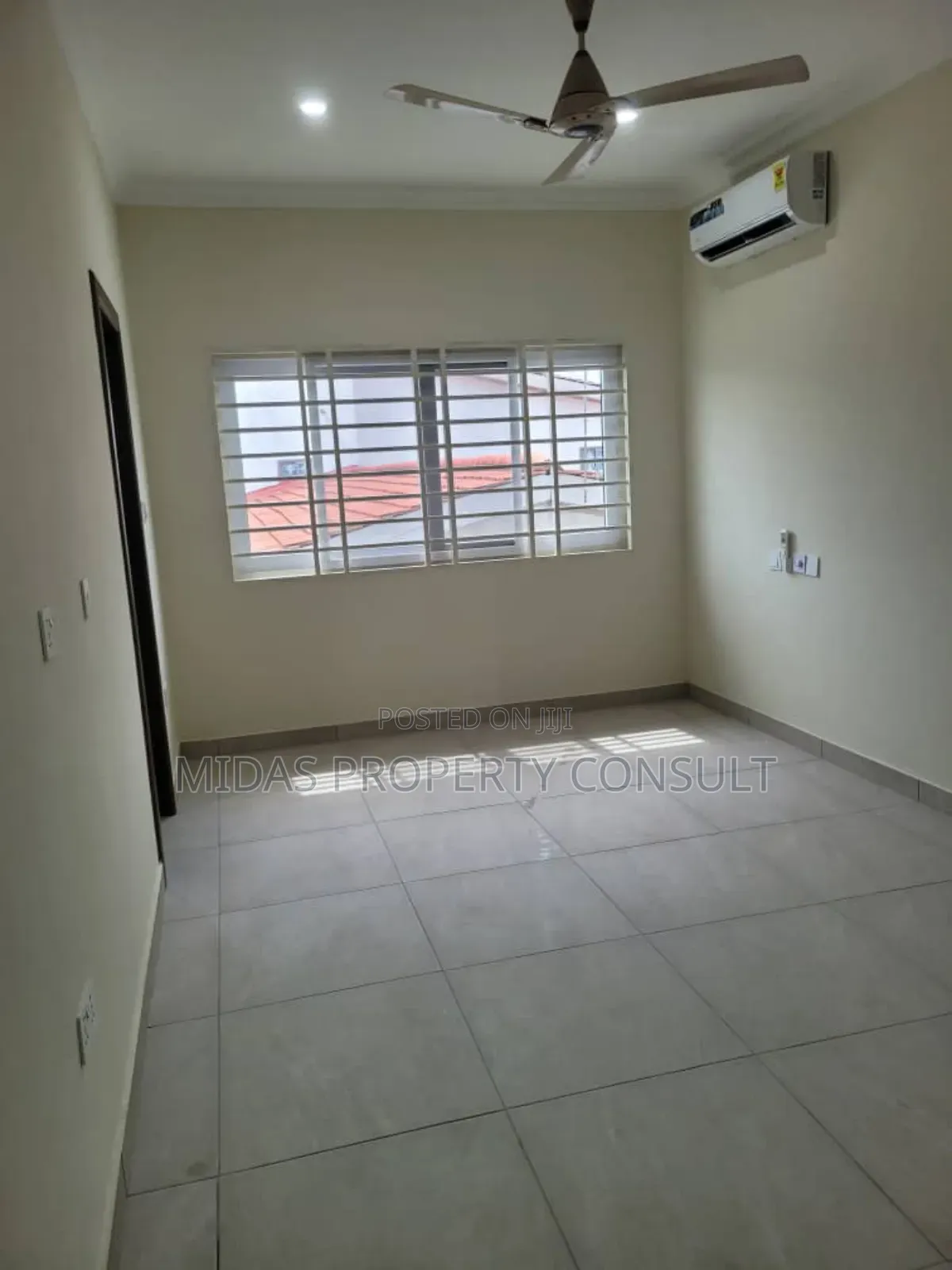 3bdrm House in Okpoigonno, Spintex for sale
