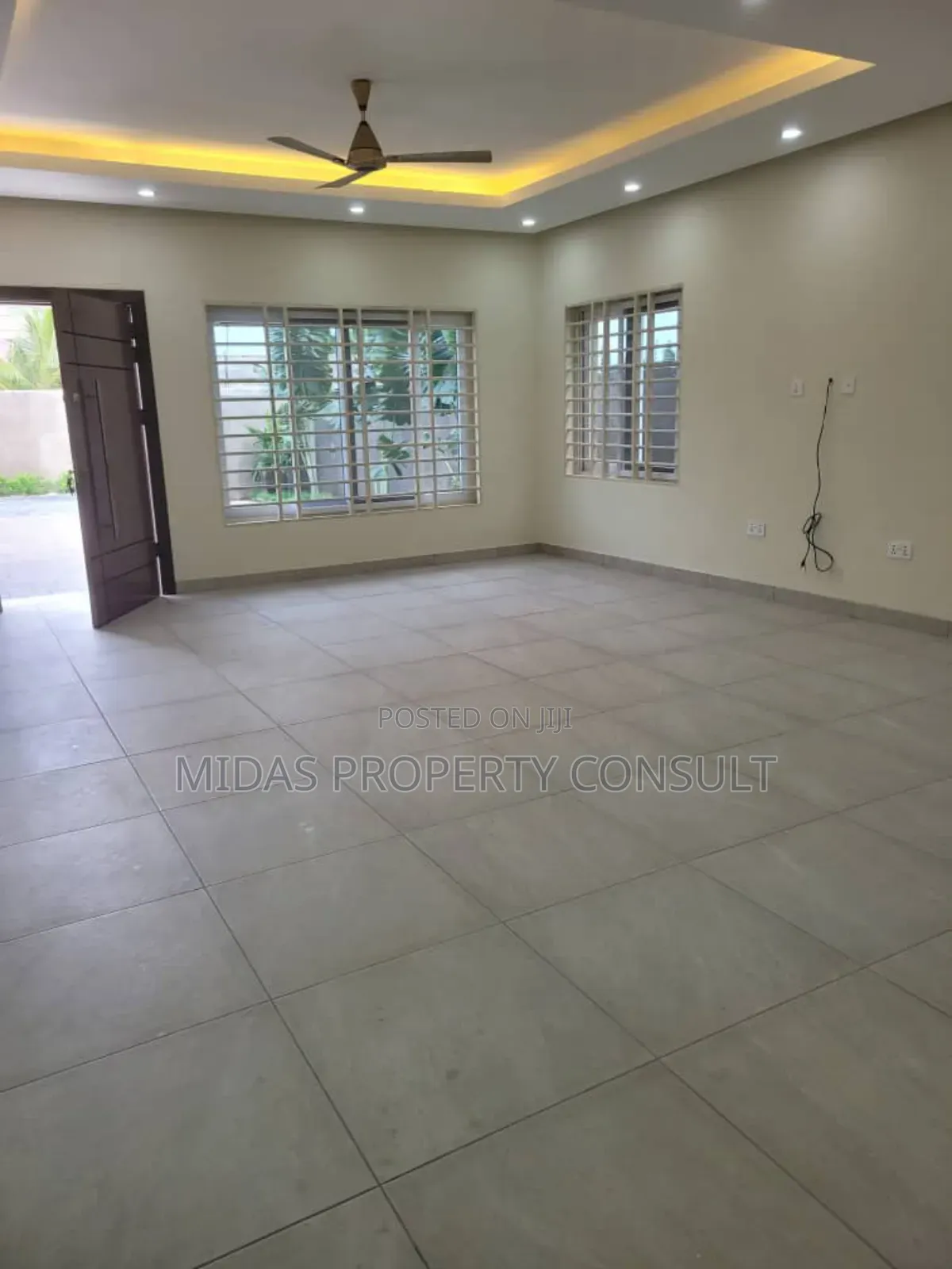 3bdrm House in Okpoigonno, Spintex for sale